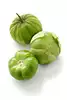 Tomatillos, Sin Cáscara, Cortados Por La Mitad