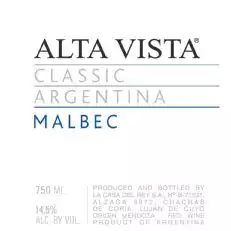 El clásico Malbec de Alta Vista exhibe el verdadero carácter de su variedad de uva. Frescos e intensos, los aromas y sabores de este vino proporcionan una excelente introducción a las características frescas, afrutadas y de calidad general de los vinos de Argentina. Parte del vino se envejece en roble americano durante 6 meses, antes de 3 meses adicionales en botella.Muestra intensos aromas a ciruela, cereza negra y especias exóticas, con notas de café y vainilla de las barricas de roble. Los sabores en boca son frescos, con buena estructura y taninos suaves, y el final es pleno y concentrado, con notas especiadas.Este vino es bastante accesible, divertido y fácil de beber, perfecto para el consumo diario y para comidas relajadas e informales como sándwiches de Panini, pizza y empanadas de carne de res o cerdo.