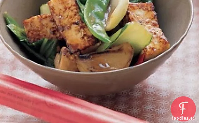 Salteado de tofu