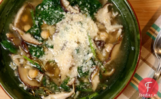 Abundante Sopa de Espinacas y Garbanzos