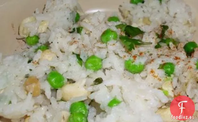 Arroz Cilantro de Coco Con Guisantes y Anacardos