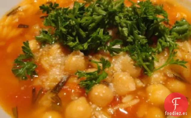 Sopa de Garbanzos y Orzo