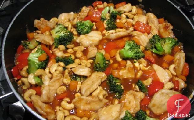 Pollo al Anacardo