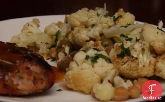 Coliflor, Garbanzos y Aceitunas Asados
