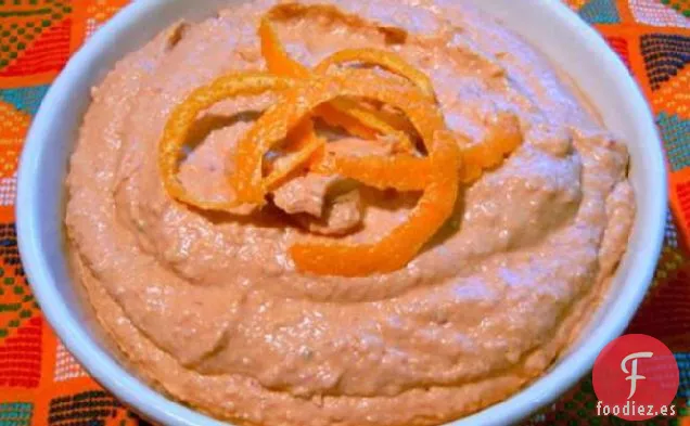 Hummus Con Chipotles y un Toque de Naranja