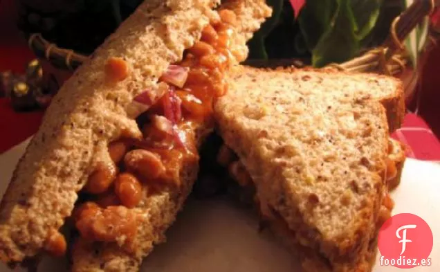 Sandwich de Frijoles y Mayonesa de Linda (Sándwiches)