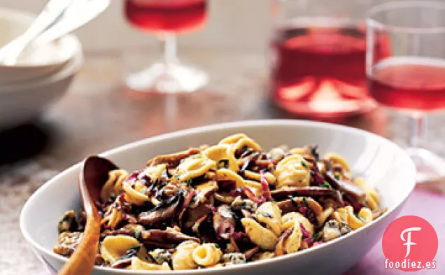Orecchiette con Setas, Achicoria y Gorgonzola