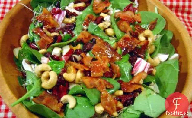 Ensalada de Espinacas Con Tocino y Anacardos