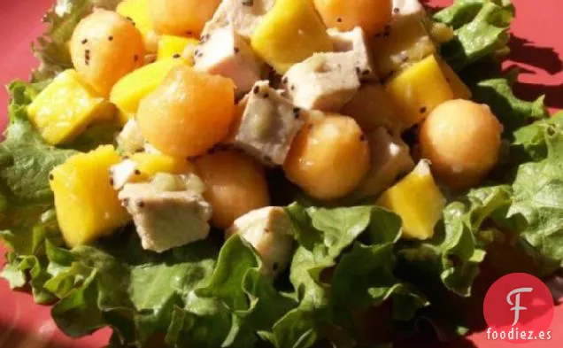 Ensalada de Mango, Melón y Pollo (Baja en sodio)