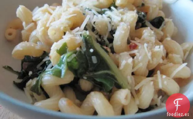 Pasta Con Tocino de Acelgas Suizo y Ricotta de Limón