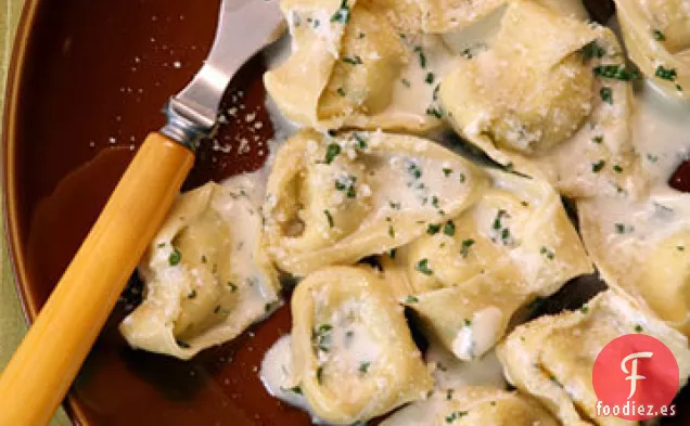 Tortelloni de Acelga de Ricotta con Salsa de Gorgonzola