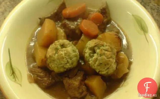 Estofado de Carne en Cerveza Con Albóndigas