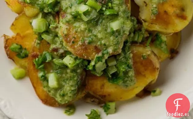 Ensalada De Patata Crujiente Con Salsa Chimichurri