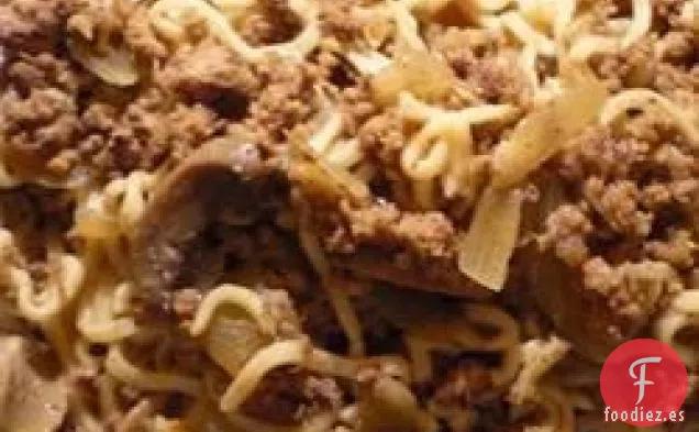 Sopa de Fideos de Ternera Asiática Rápida