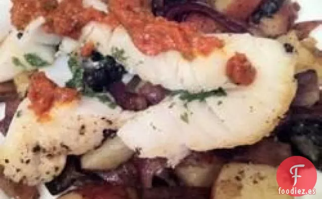 Lubina Cortada con Cebollas Rojas, Champiñones y Papas Nuevas