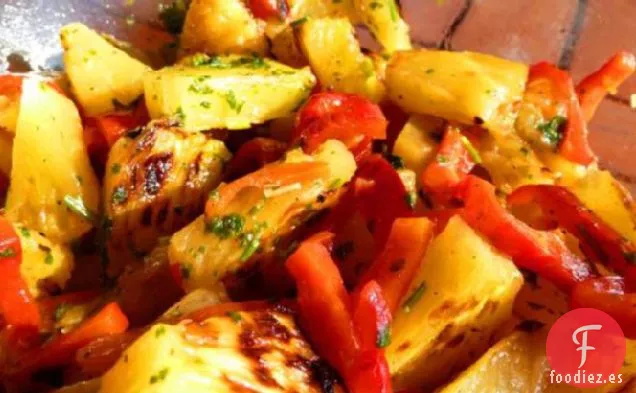 Salsa de Piña y Aguacate a la Parrilla