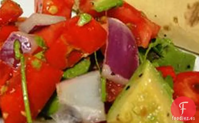 Ensalada de Aguacate con Tomate al Estilo Persa