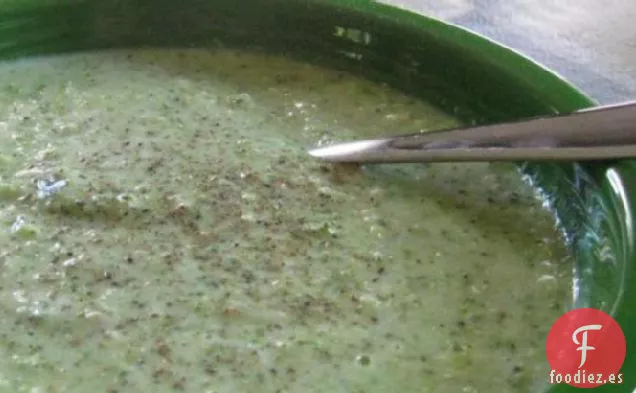 Sopa de Brócoli de Alissa Cohen (Alimentos Crudos)
