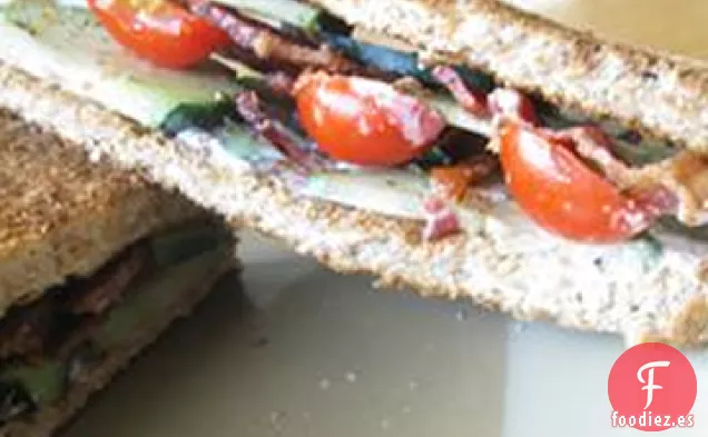 Sandwich de Pepino Fresco