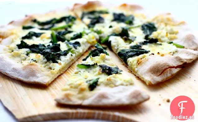 Pizza Con Brócoli Rabe, Fontina Y Limón Meyer