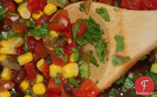 Salsa de Frijoles Negros y Maíz (Baja en grasa)