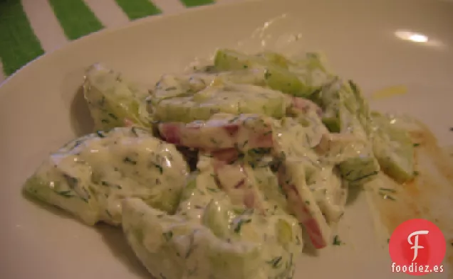 Ensalada de Pepino y Yogur de Oriente Medio