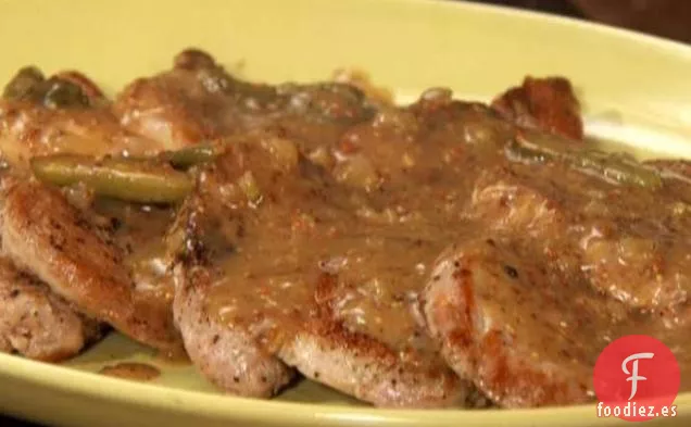 Medallones de Cerdo con Salsa Charcutería