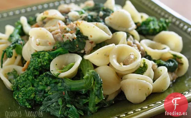 Orecchiette Con Salchicha De Pollo Y Brócoli Rabe