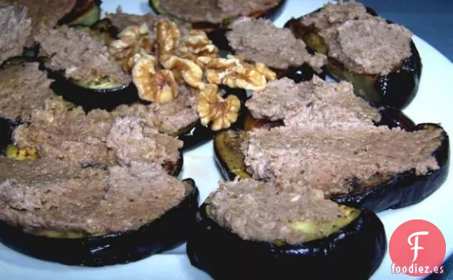 Berenjena Moldava Con Ajo y Salsa de Nueces (Aperitivo)