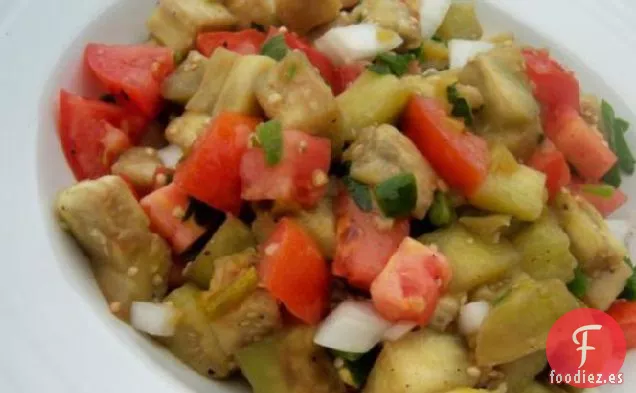 Ensalada de Berenjena Cortada en Cubitos