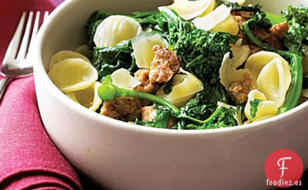 Orecchiette con Salchicha y Brócoli Rabe
