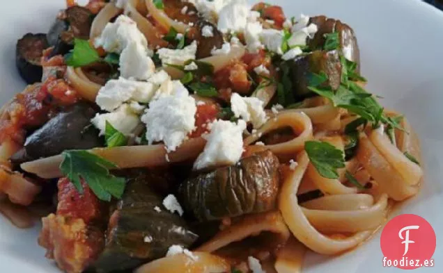 Berenjena Asada y Salchicha Con Linguini