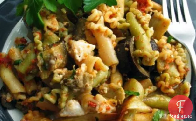 Rigatoni Con Berenjena y Pesto de Tomate Seco
