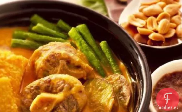KARI-KARE (Estofado de Carne y Verduras en Salsa de Maní)
