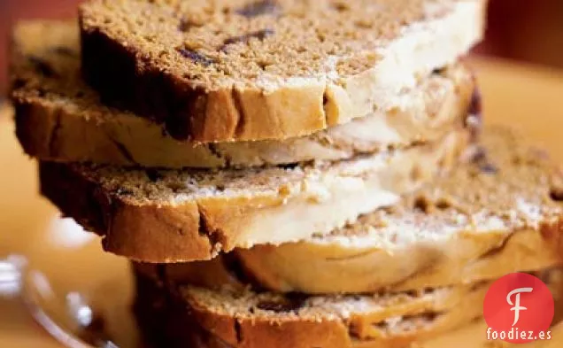 Pan de Dátiles de Calabaza con Remolino de Queso Crema