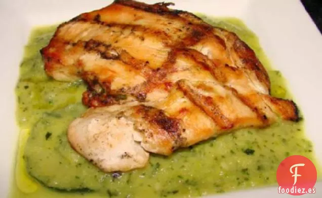 Pechuga De Pollo A La Barbacoa Con Salsa De Calabacín