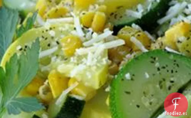 Calabaza de Verano con Ajo y Maíz Fresco