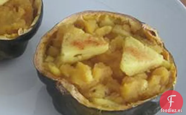 Calabaza Rellena de Bellota con Piña y Canela