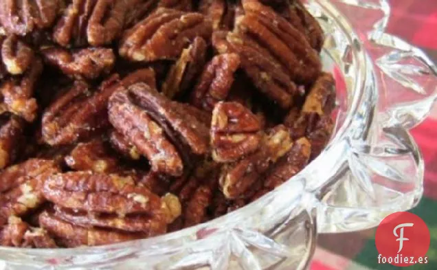 Pacanas Confitadas Dulces y Picantes , Con una patada