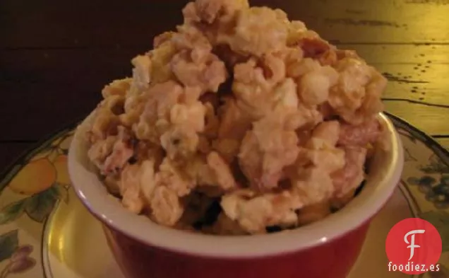 Crujiente de Palomitas de Maíz Dulce Y Nuez