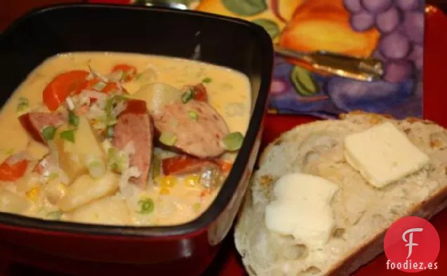 Salchicha Ahumada y Sopa de Maíz con Patatas