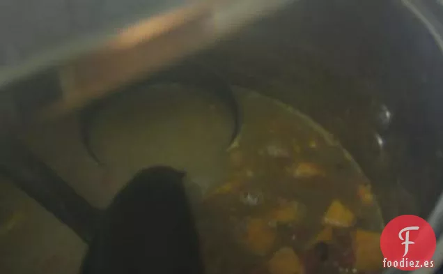 Sopa de Frijoles Negros y Batata