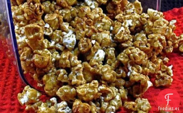Palomitas de maíz caramelizadas (no demasiado dulces ni pegajosas)