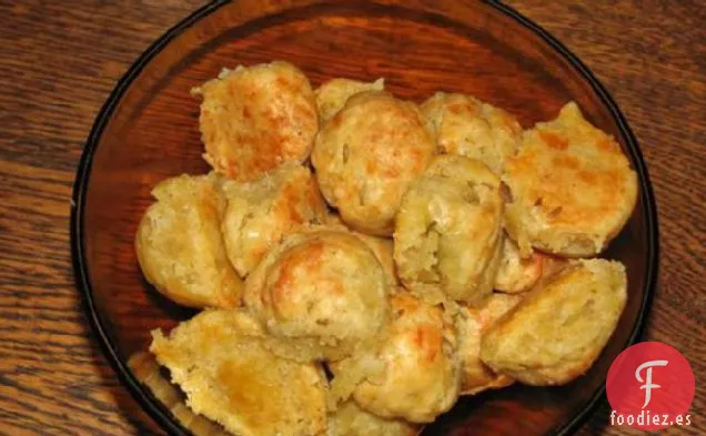Bolas de Queso y Aceitunas