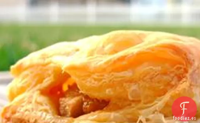 Triángulos de Pasteles de Pera y Queso Azul