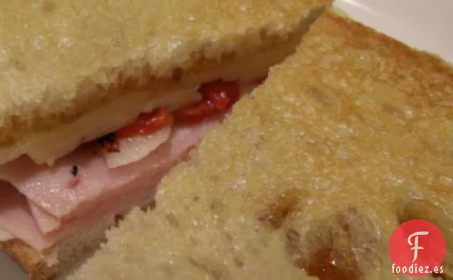Sándwich de Pavo a la Parrilla y Panini Suizo