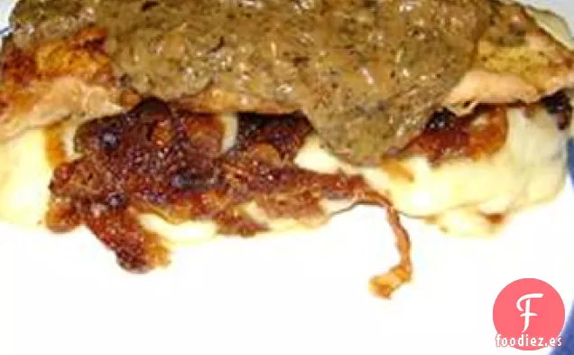 Pollo con Brie y Cebollas Caramelizadas