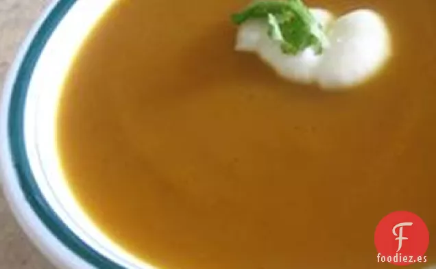 Sopa de Boniato y Zanahoria con Cardamomo