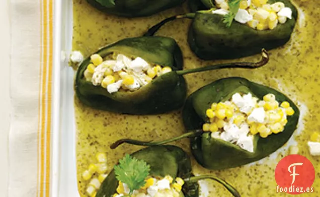 Chiles Poblanos Rellenos de Maíz