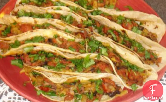 Tacos de Chorizo, Patata y Champiñones